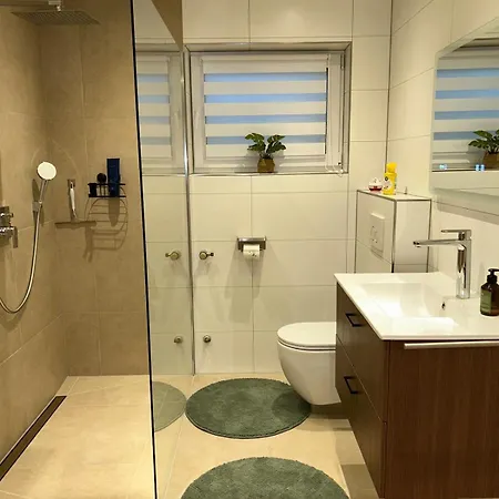 Casa Tandri Am Rebenweg Apartamento *